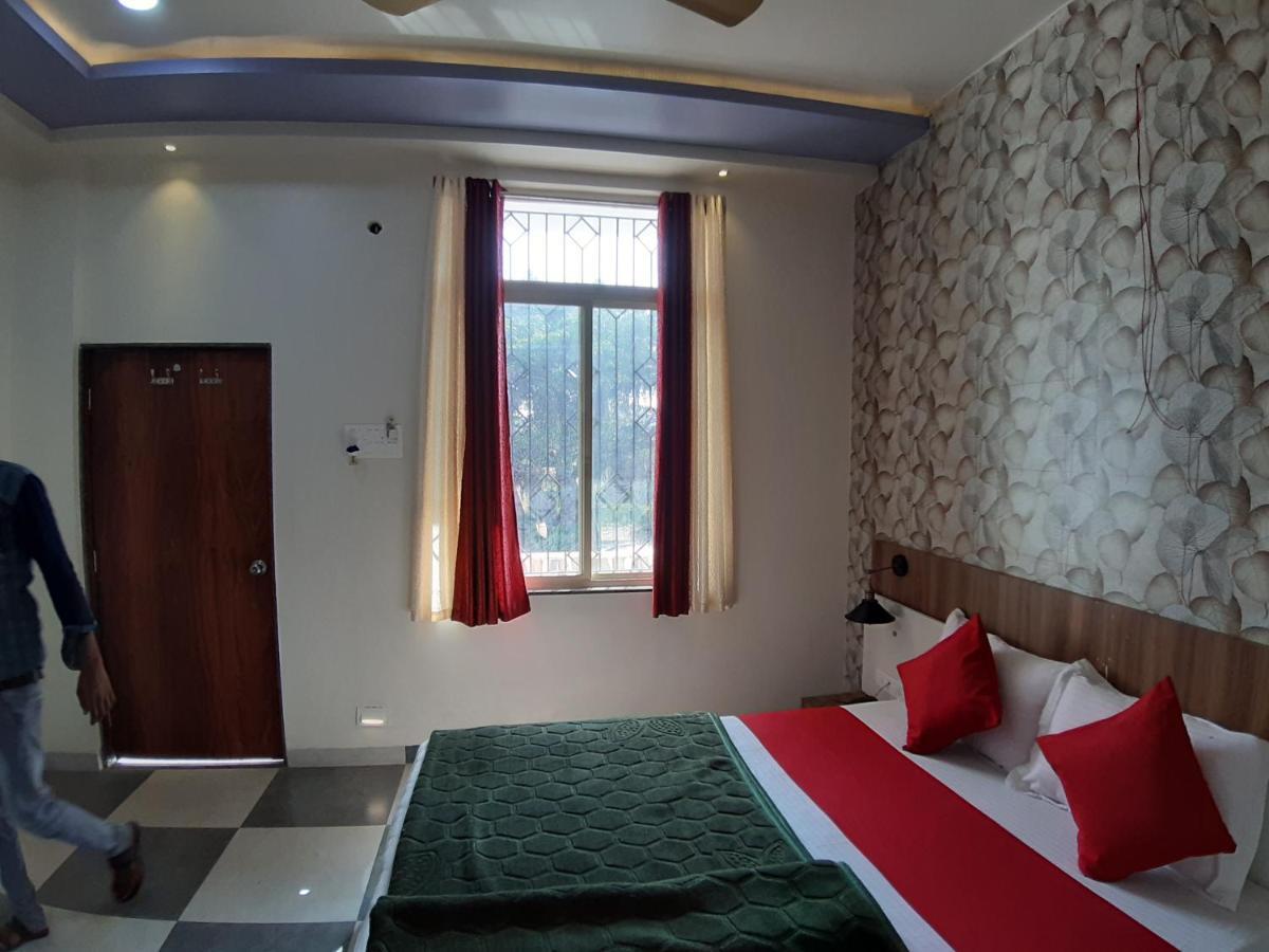 Hotel Great Annapurna Khuldabad エクステリア 写真