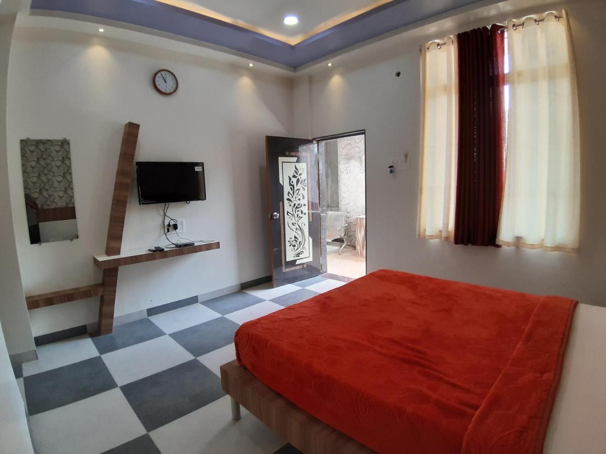 Hotel Great Annapurna Khuldabad エクステリア 写真